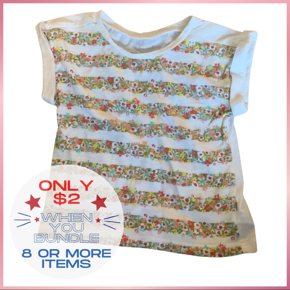 Flower t-shirt with rolled sleeve